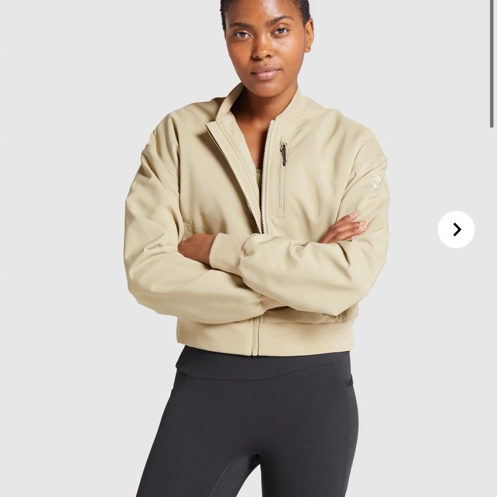 BEIGE ESSENTIAL BOMBER JACKET